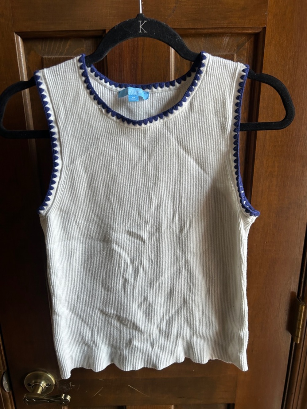 Draper James Cream Ribbed Tank with Navy Scalloped Trim